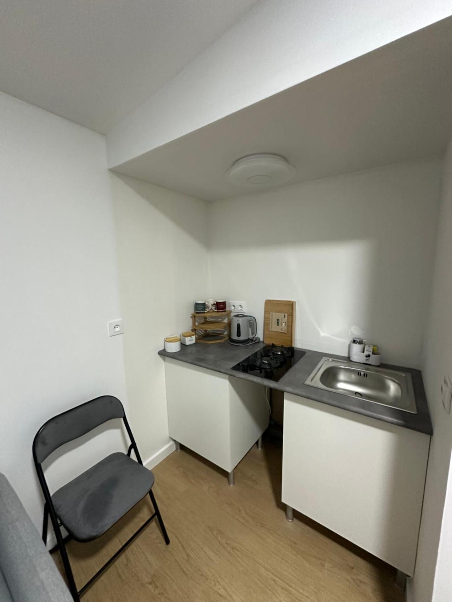 Alquilo Mini Departamento Apartment Sant Boi de Llobregat Luaran gambar
